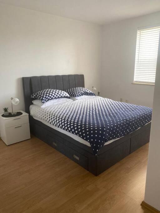 Lovely 3 Bedroom Apartment In Quiet Area W/ Pool プーラ エクステリア 写真